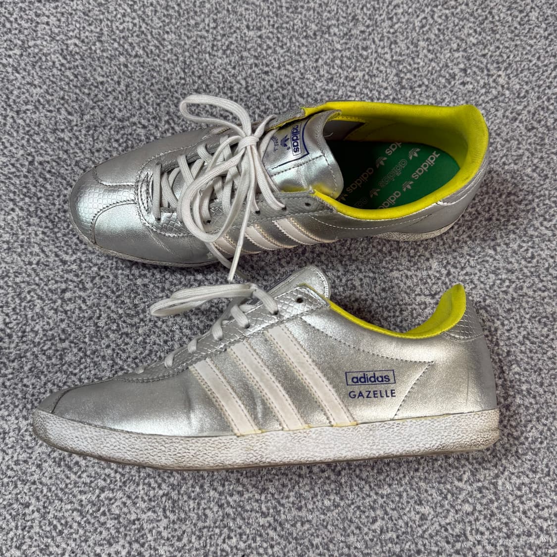 [정가 19만원] 아디다스 가젤 실버 240 상품이미지5