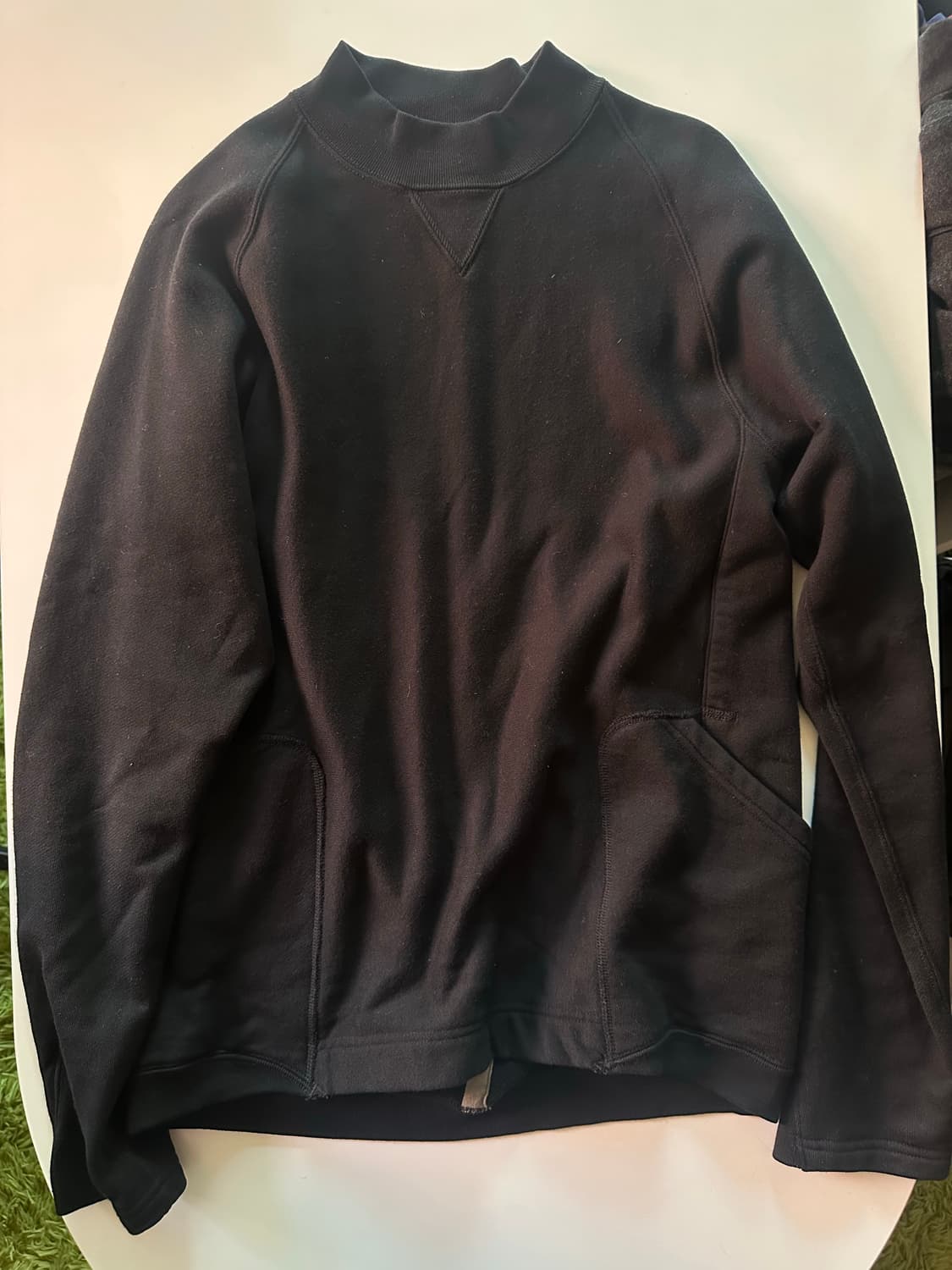 타카히로미야시타 더 솔로이스트 절개 맨투맨 상품이미지1