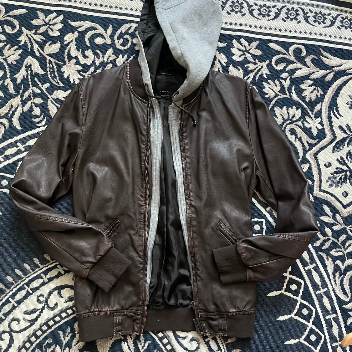 ZARA 가죽자켓 모자탈부착 상품이미지1