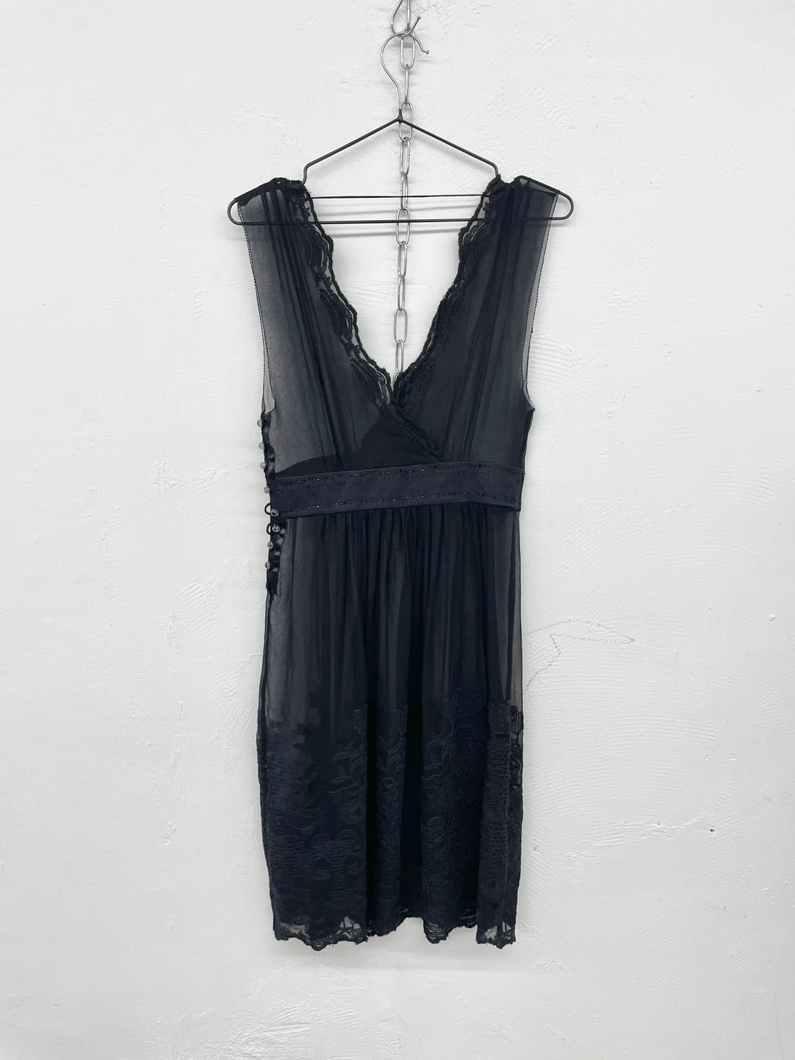 블랙페어리 실크 자수 디테일 원피스 상품이미지6