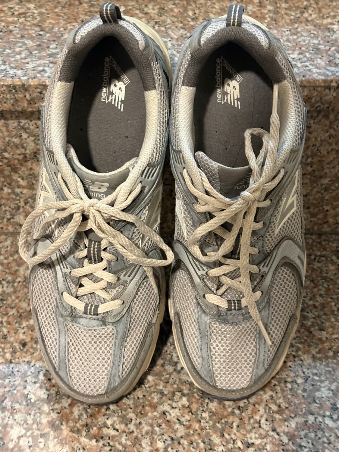 뉴발란스 530 빈티지그레이 285사이즈 MR530TG 상품이미지2