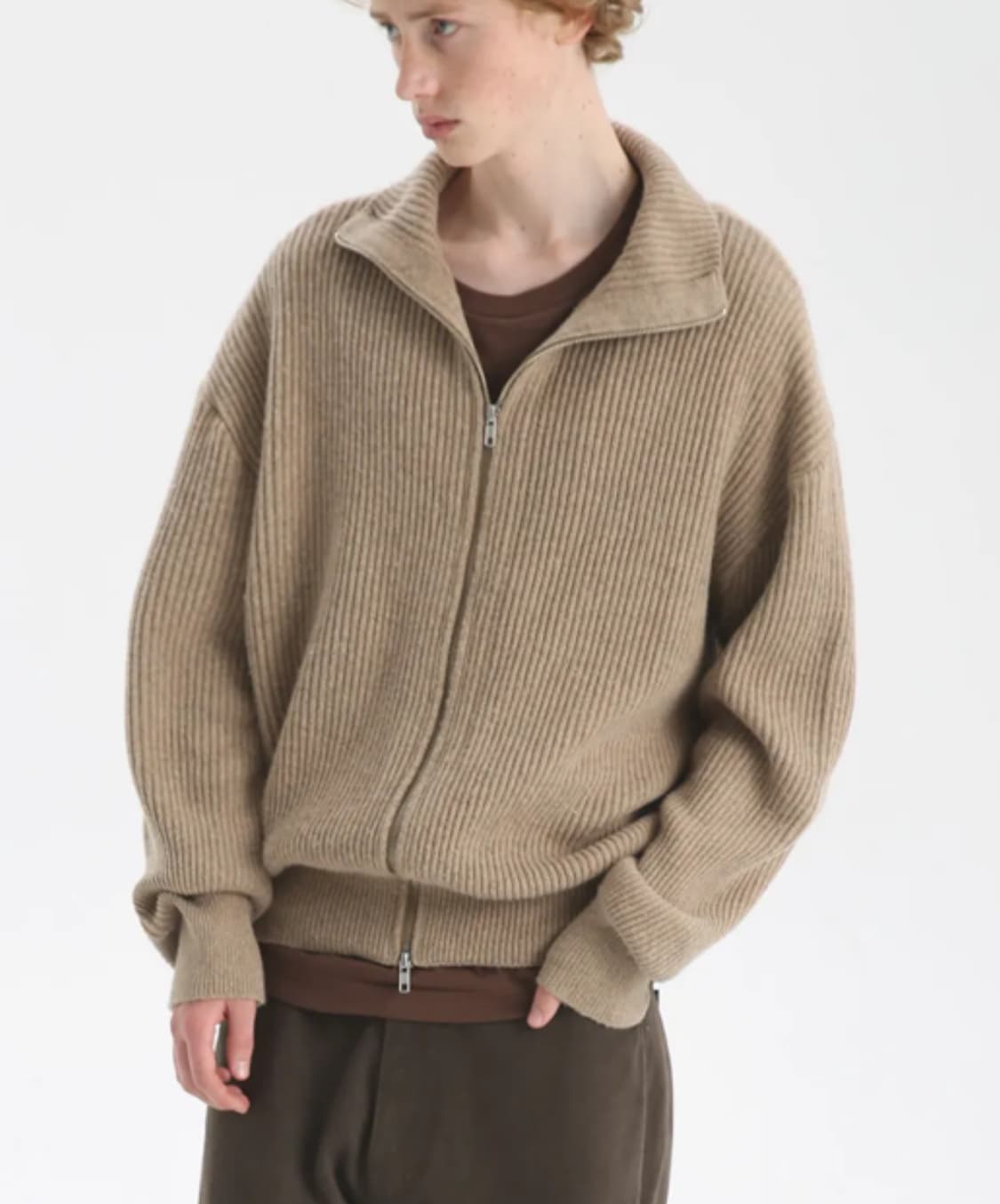 마티스더큐레이터 풀 집업 니트 베이지 2사이즈 상품이미지3