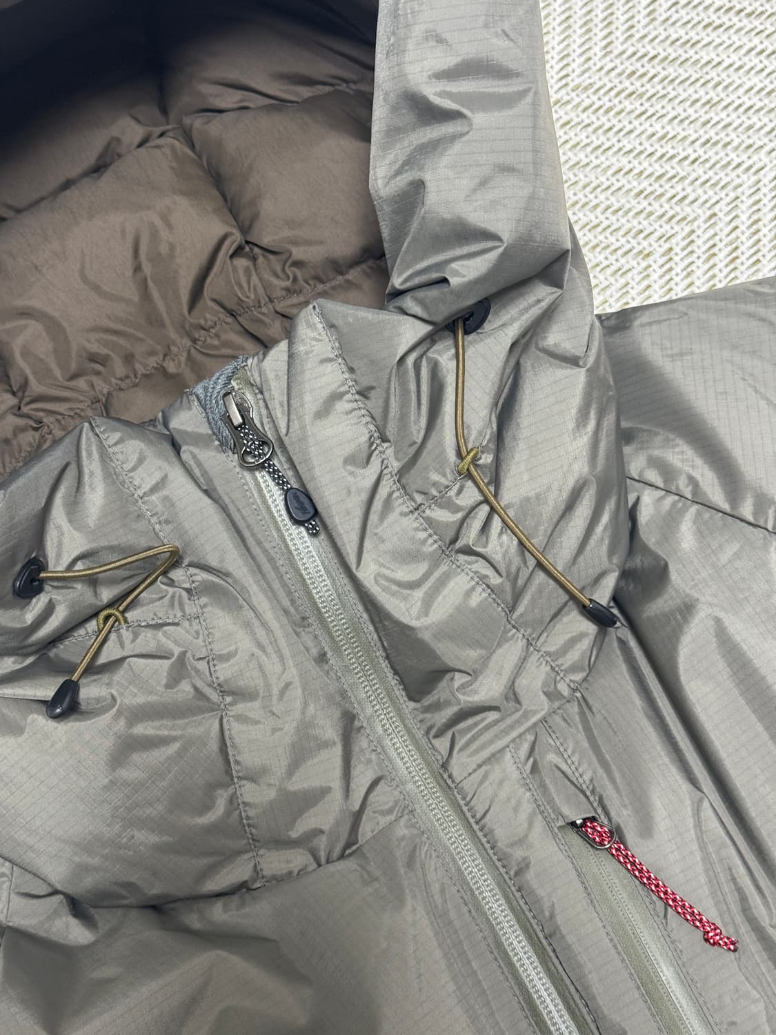 난가 오로라텍스 다운자켓 (미디엄그레이) 상품이미지4