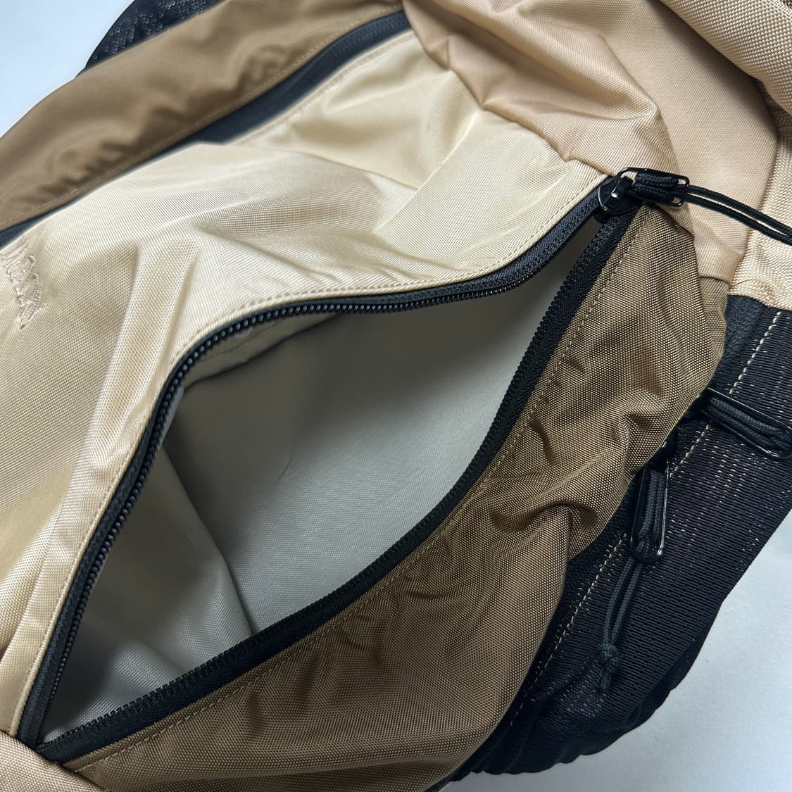 ARC'TERYX x BEAMS 아크테릭스 x 빔즈 맨티스 26 백팩 상품이미지6