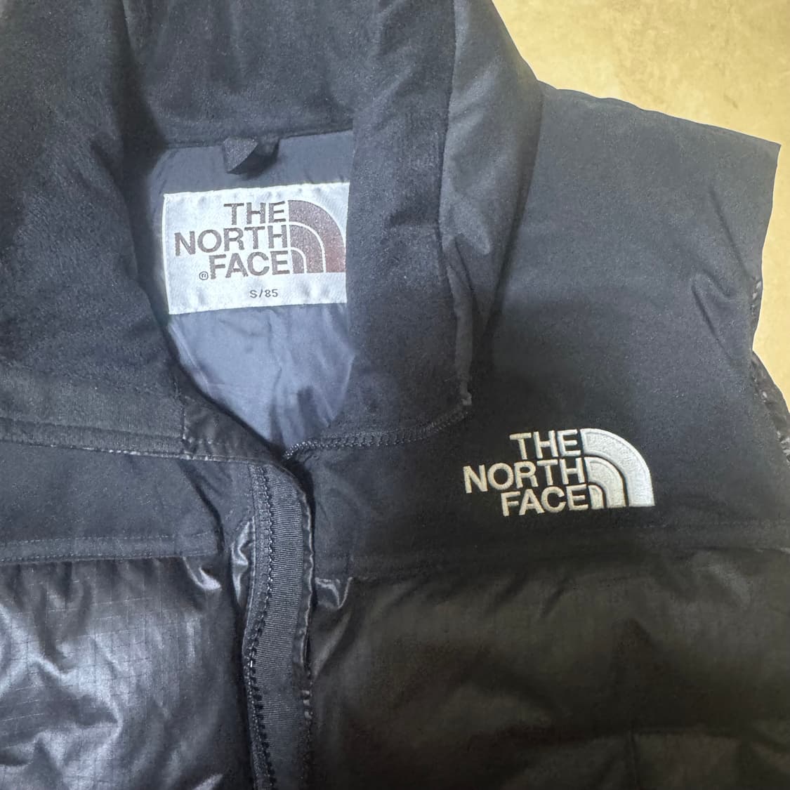 노스페이스 화이트 라벨 노벨티 눕시다운 조끼 패딩 상품이미지4