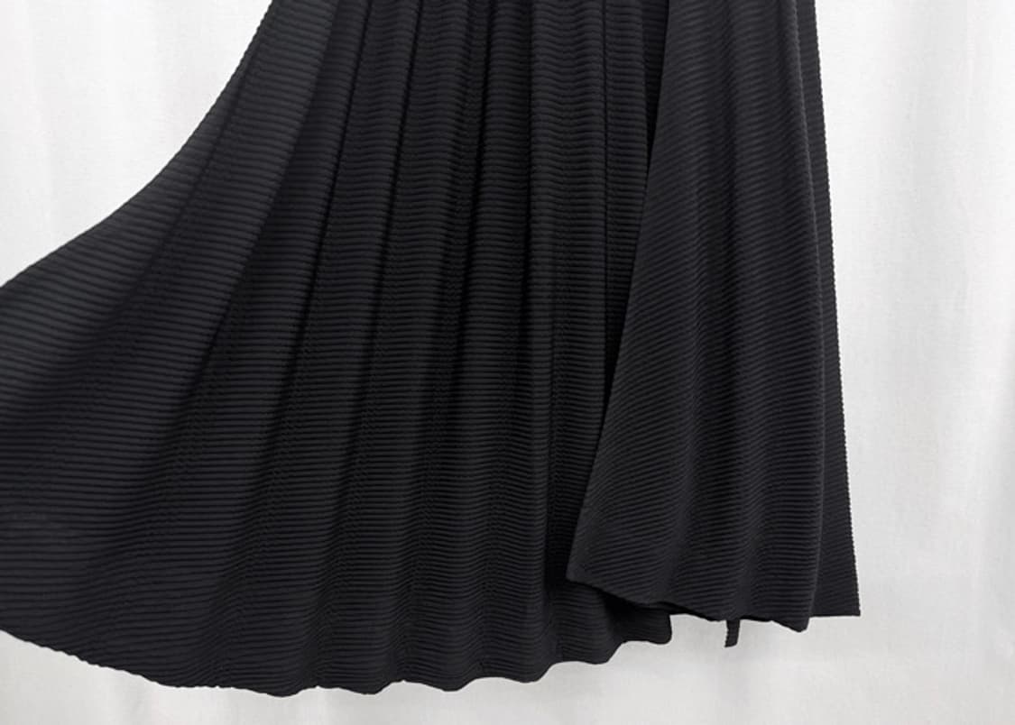 이세이미야케 플리츠 롱 스커트 상품이미지8