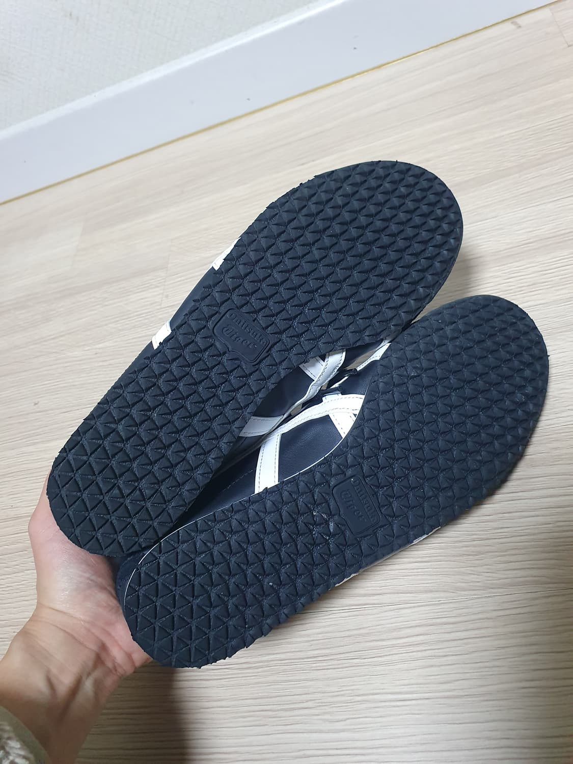 오니츠카타이거 멕시코66 블랙/화이트 280 상품이미지7