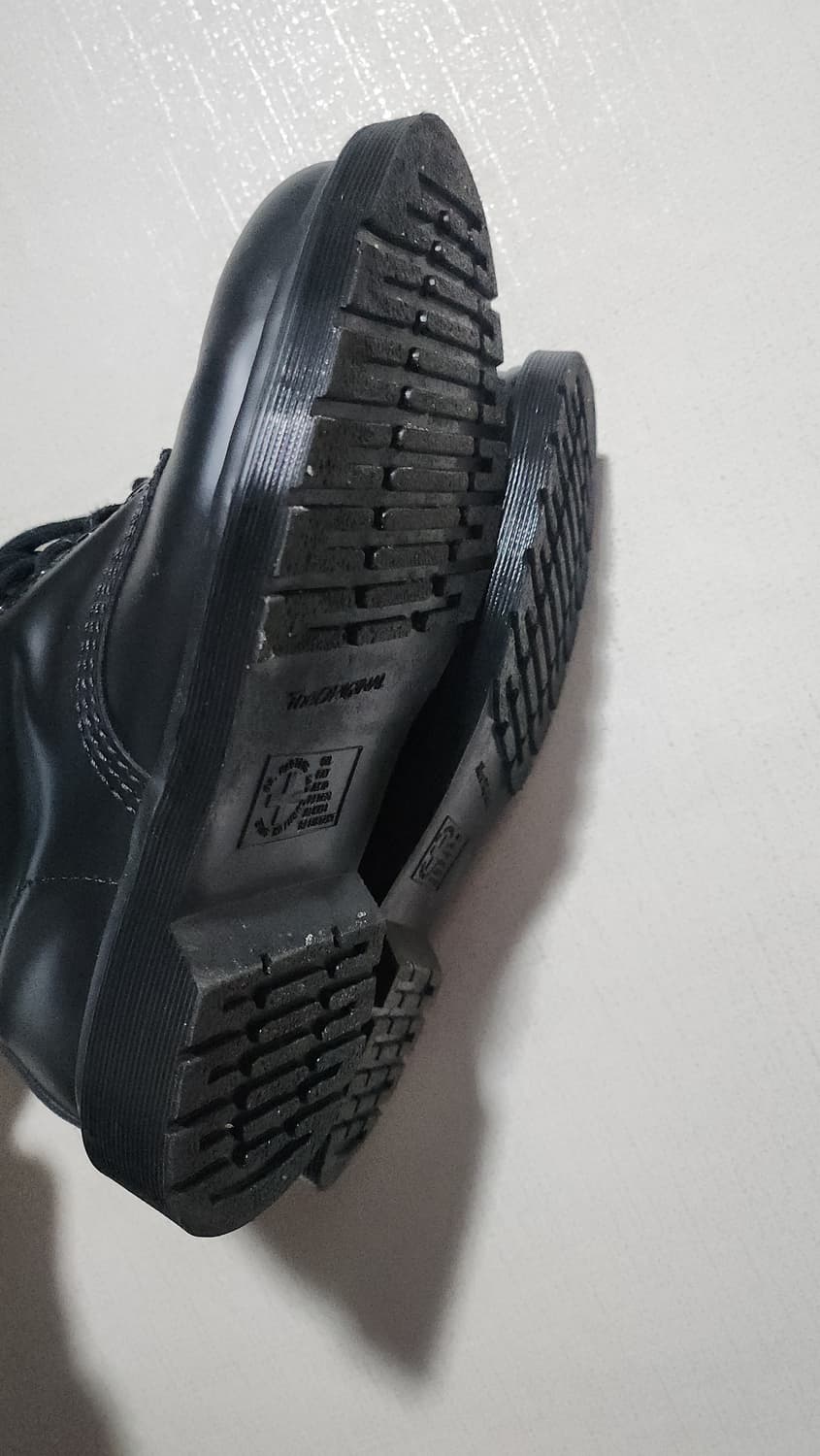 닥터마틴 1460 모노블랙 260 사이즈 상품이미지2