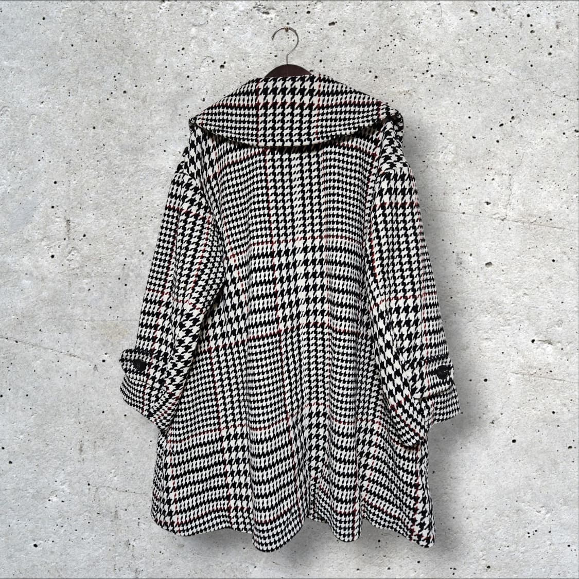 칼라거펠트 하운드투스 체크 패턴 루즈핏 하프 코트 (100/L) 상품이미지6
