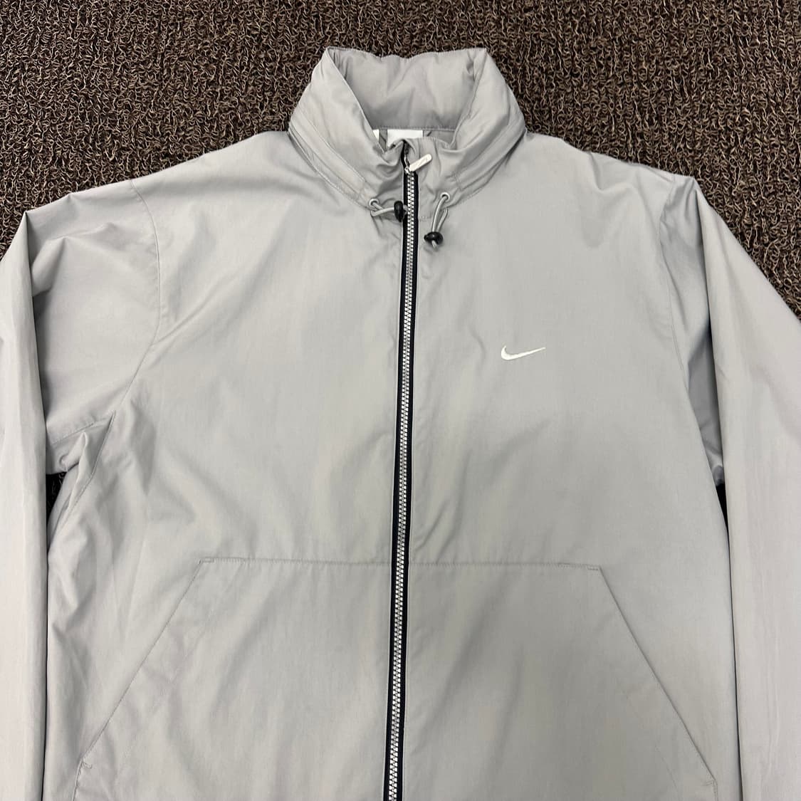 NIKE 나이키 여성 바람막이 자켓 그레이 95(M) 상품이미지2