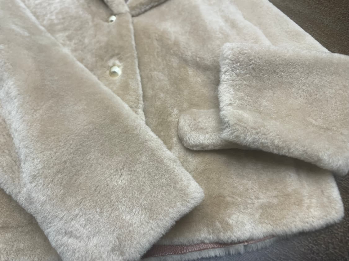 아크비 스페인 콜데로 밍크 실버 공예 무스탕 퍼자켓(38사이즈, 미사용) 상품이미지9