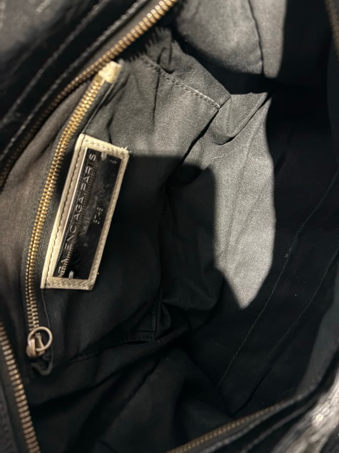 [A 정품] 발렌시아가 시티 모터백 미디움 상품이미지6