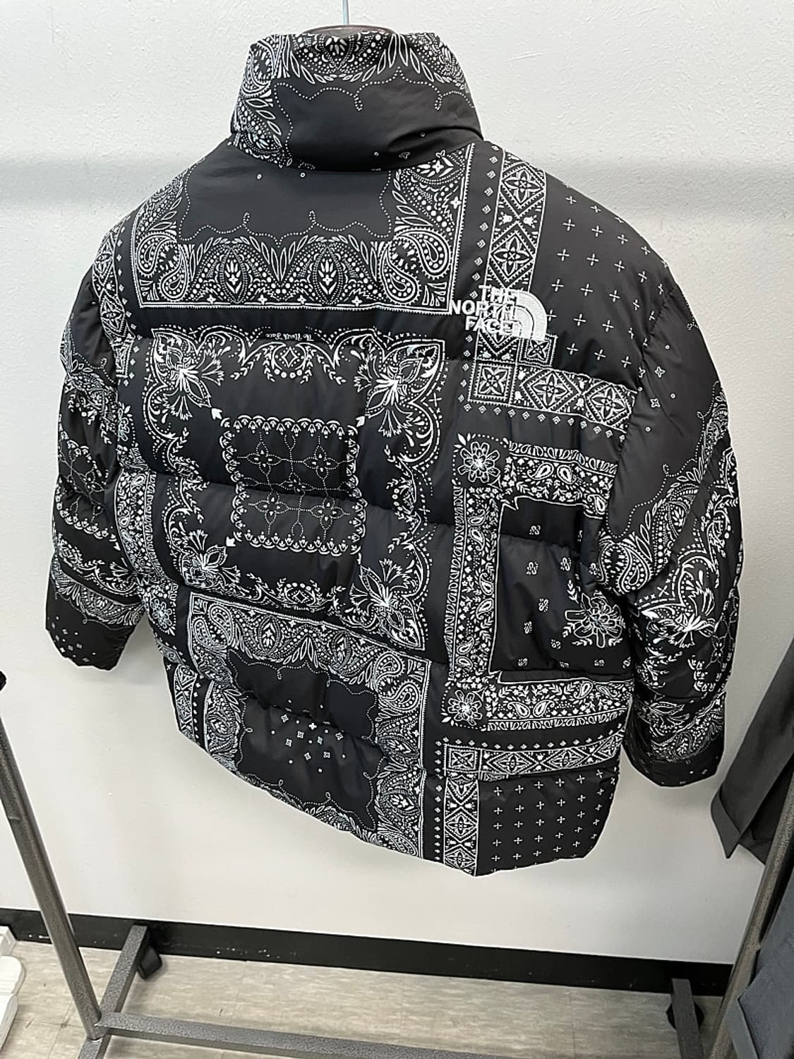 95) 노스페이스 700 페이즐리 다운패딩  상품이미지8