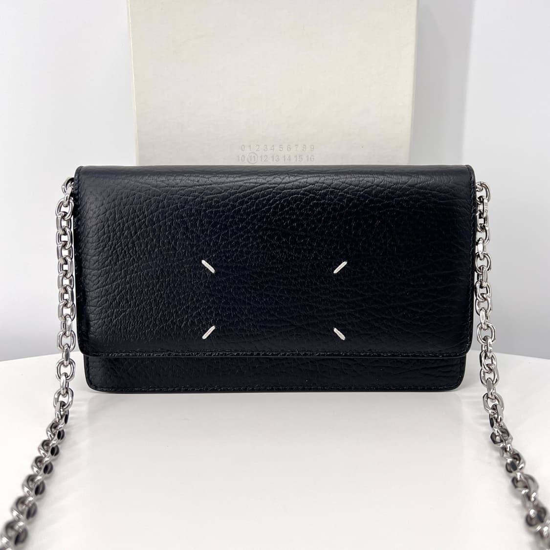 메종 마르지엘라 체인 WOC 크로스백 블랙 (S56UI0147) 상품이미지3