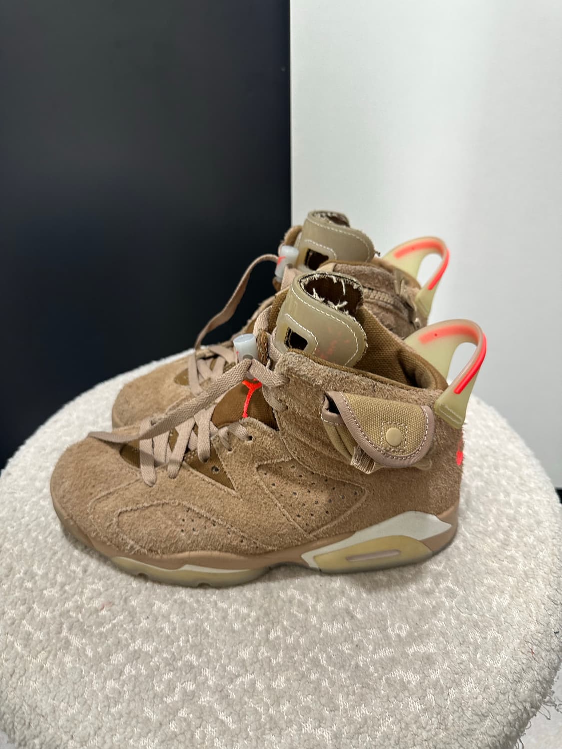 조던6 트래비스캇  상품이미지2