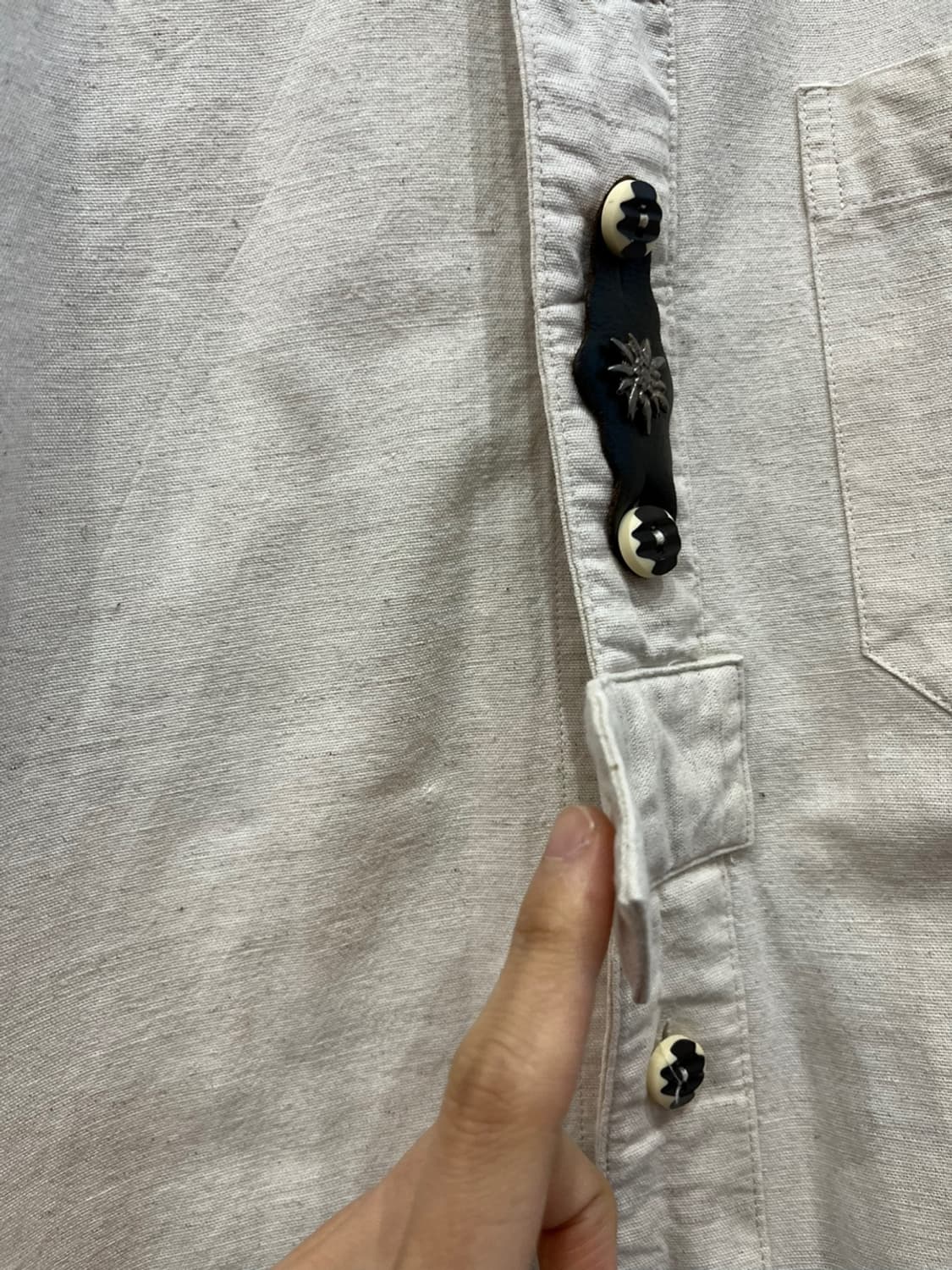 Landhaus 린넨 블렌디드 하프 반팔 티롤리안 셔츠  상품이미지5