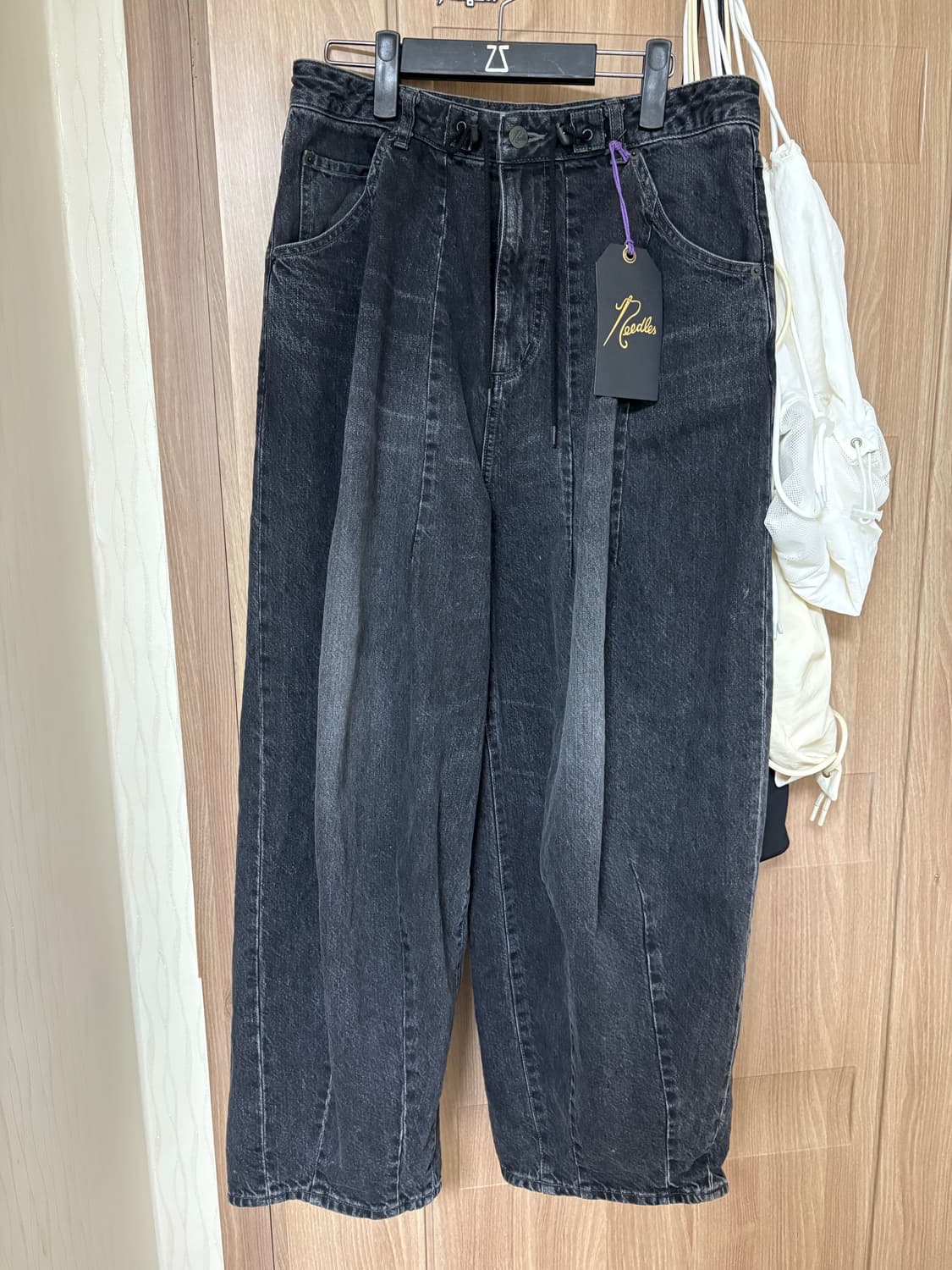 니들스hd 흑청팬츠 상품이미지1