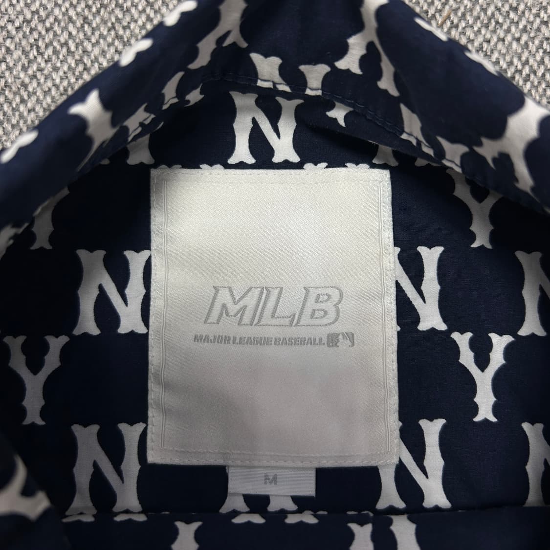 MLB 뉴욕양키즈 모노그램 반팔 셔츠(M) 상품이미지2