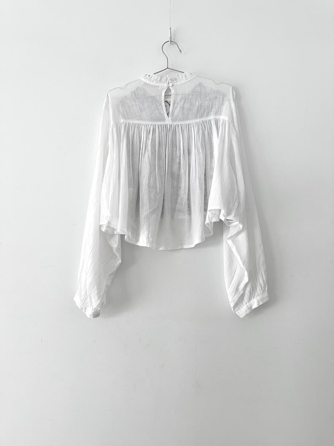 Front embroidery blouse / white 상품이미지4