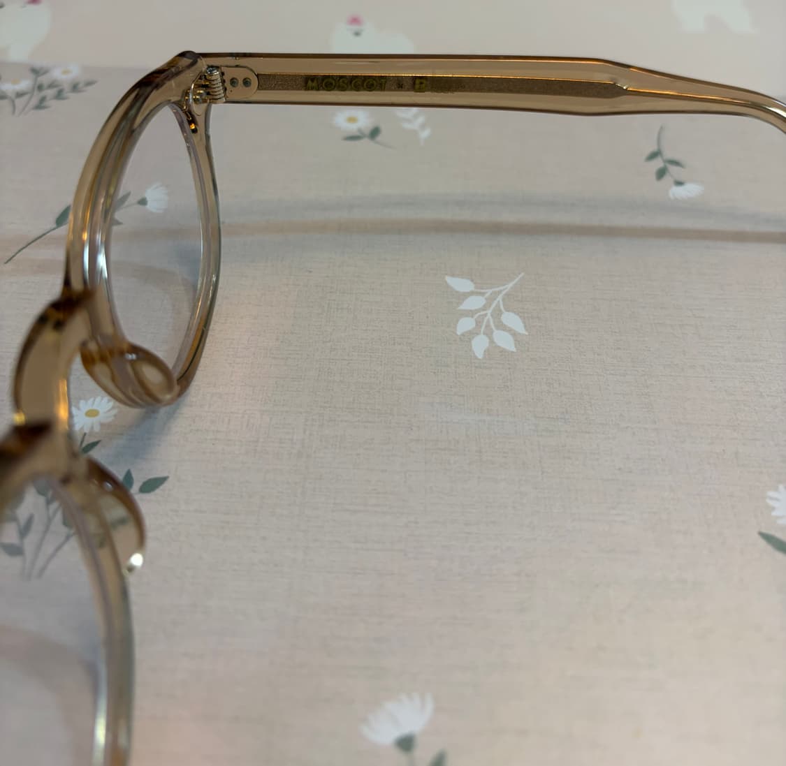 모스콧 램토쉬 x 매거진 B 시나몬 (46) 상품이미지3