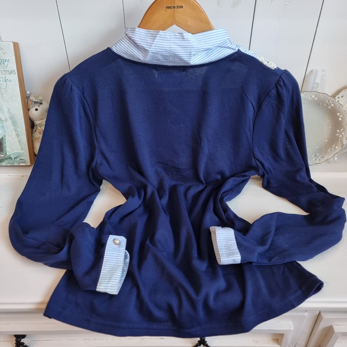 액시즈 팜 리본 블라우스 네이비 상품이미지4