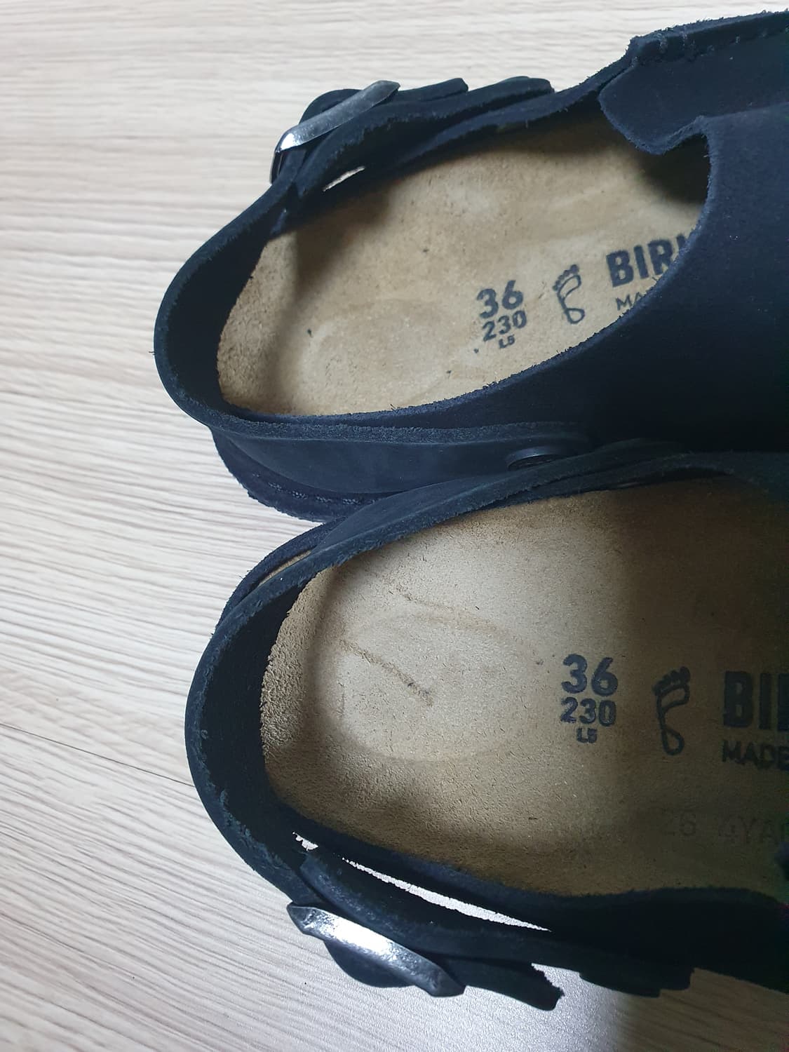 버켄스탁 루트리 스웨이드 클로그 230 상품이미지9