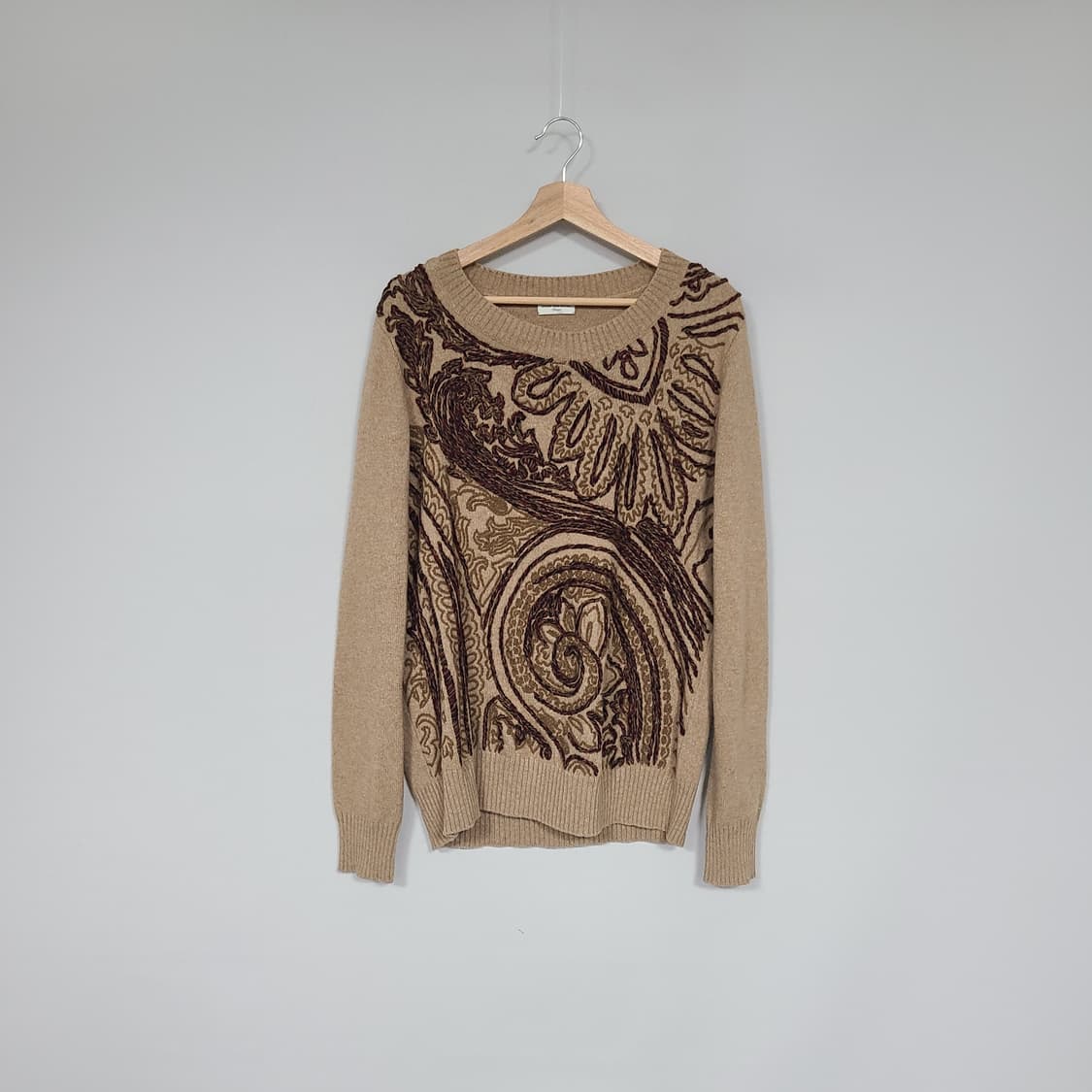 드리스 반 노튼 엠브로이더리 니트 카멜 L 상품이미지1