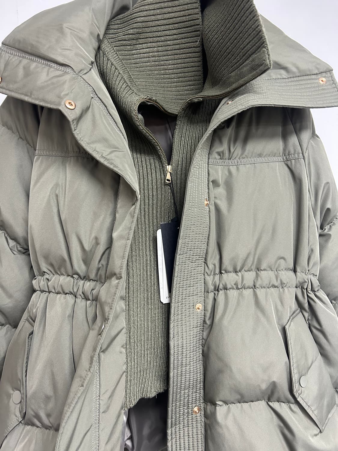 The AtG 구스다운 패딩 55 올리브 상품이미지5