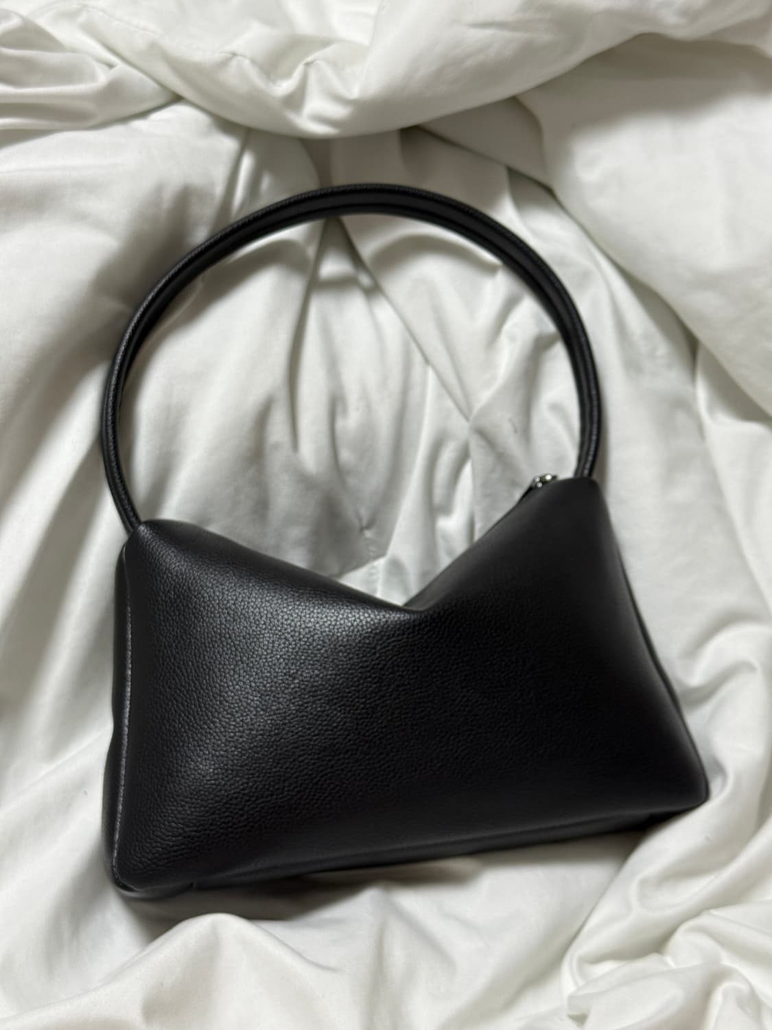 소가죽 숄더백 상품이미지1