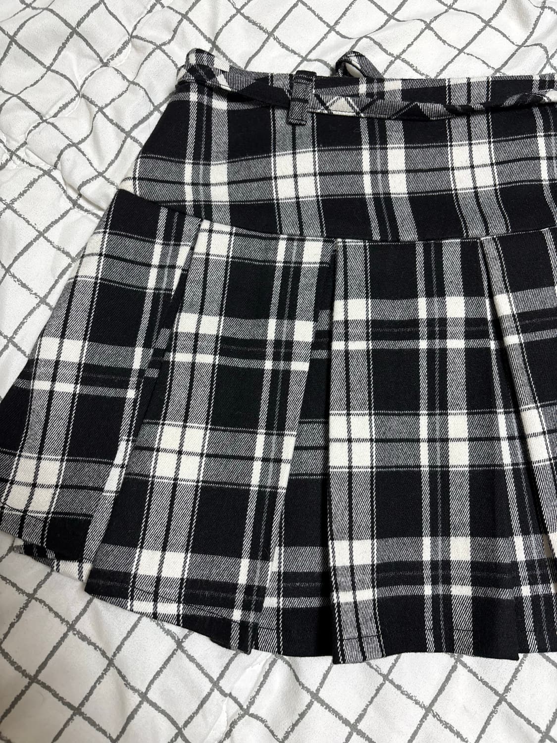 클리시어 허깅 리본 플리츠 체크 스커트 S 더티스 쓰리타임즈 상품이미지6