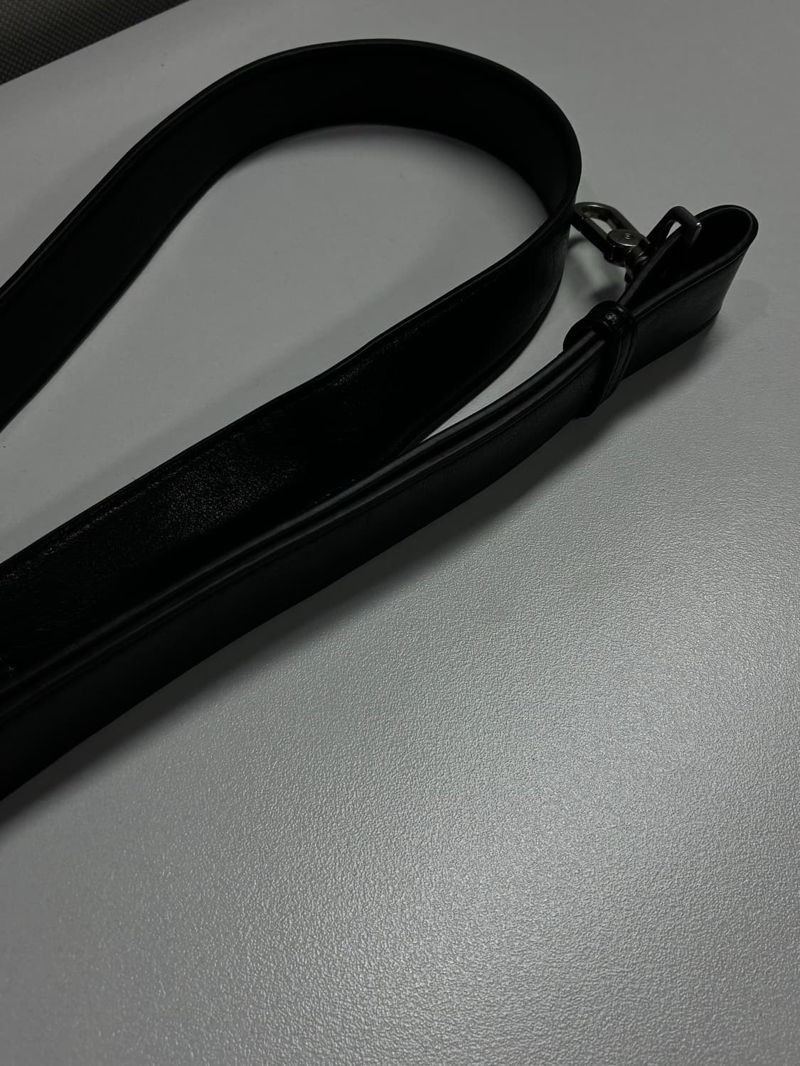 (새상품) 드로우핏 밴스 레더 크로스 토트백 [BLACK] 판매 상품이미지10