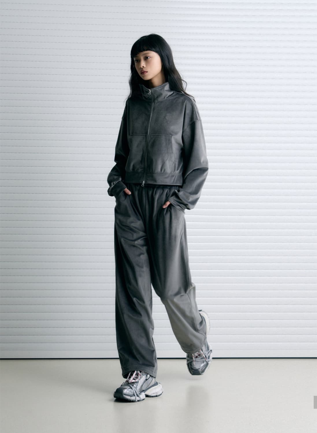 레더리 리버스 로고 벨루어 벨벳 트랙 트레이닝 셋업 세트 차콜 상품이미지2