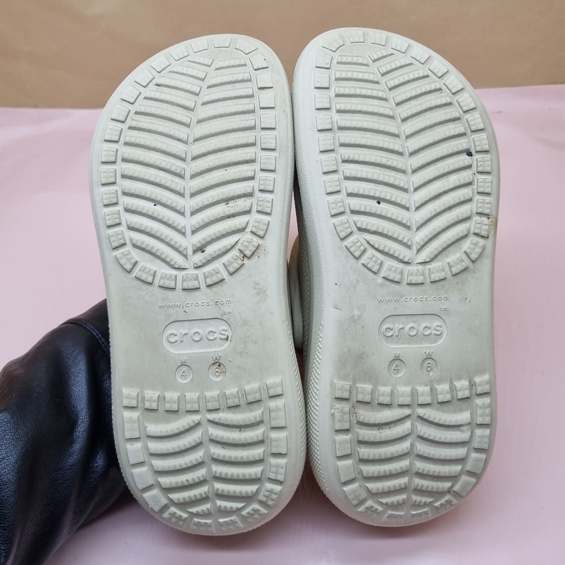 크록스 클래식 크러쉬 클로그 여성샌들230  상품이미지3