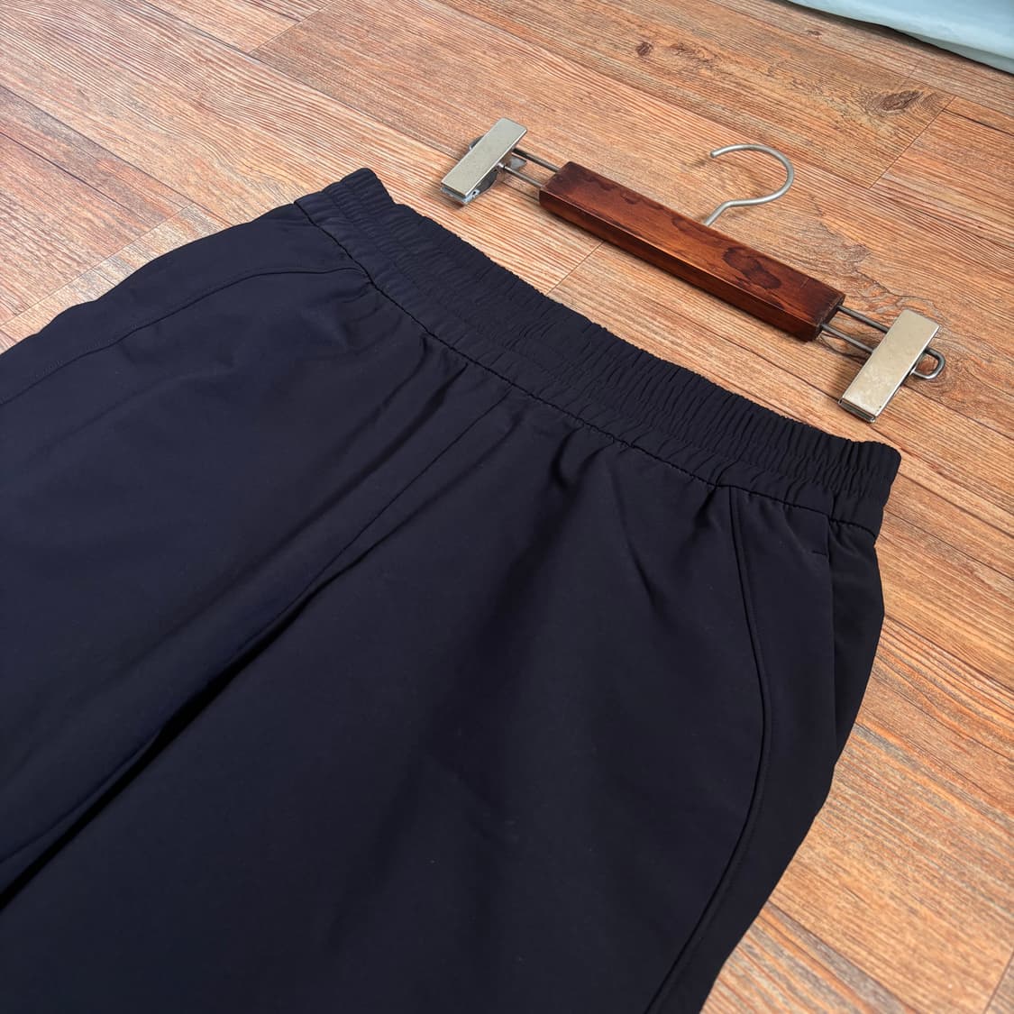 안다르 블랙 여성 L 슬림 조거 팬츠 바지 트레이닝 약기모 라이크라 상품이미지4