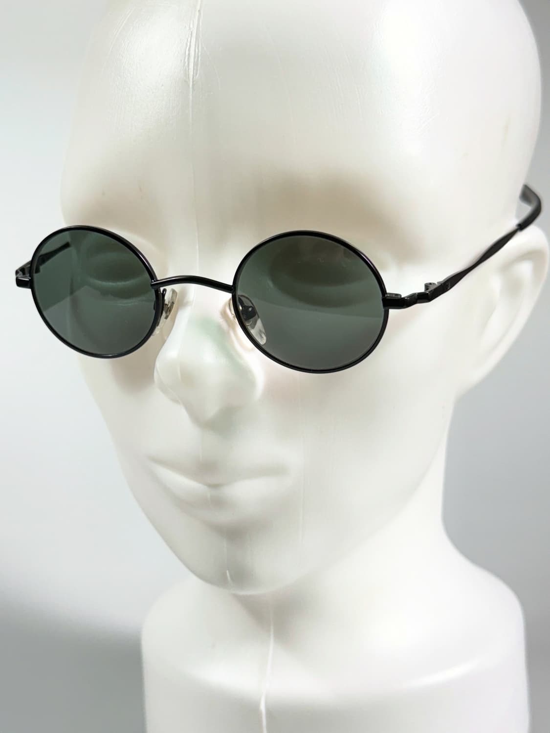 90s 유럽제 블랙 보스톤 프레임 빈티지 선슬라스 상품이미지8