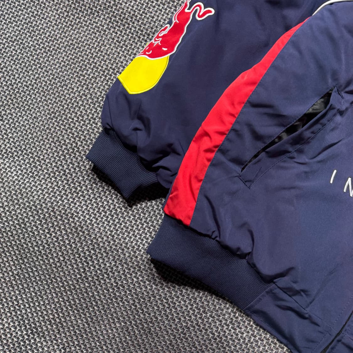 새상품 Red Bull 레이싱 점퍼 (XL/XXL) 상품이미지5
