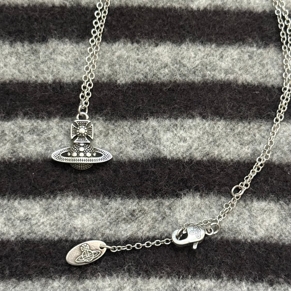 비비안웨스트우드 고딕 미니 orb 팬던트 목걸이 상품이미지2