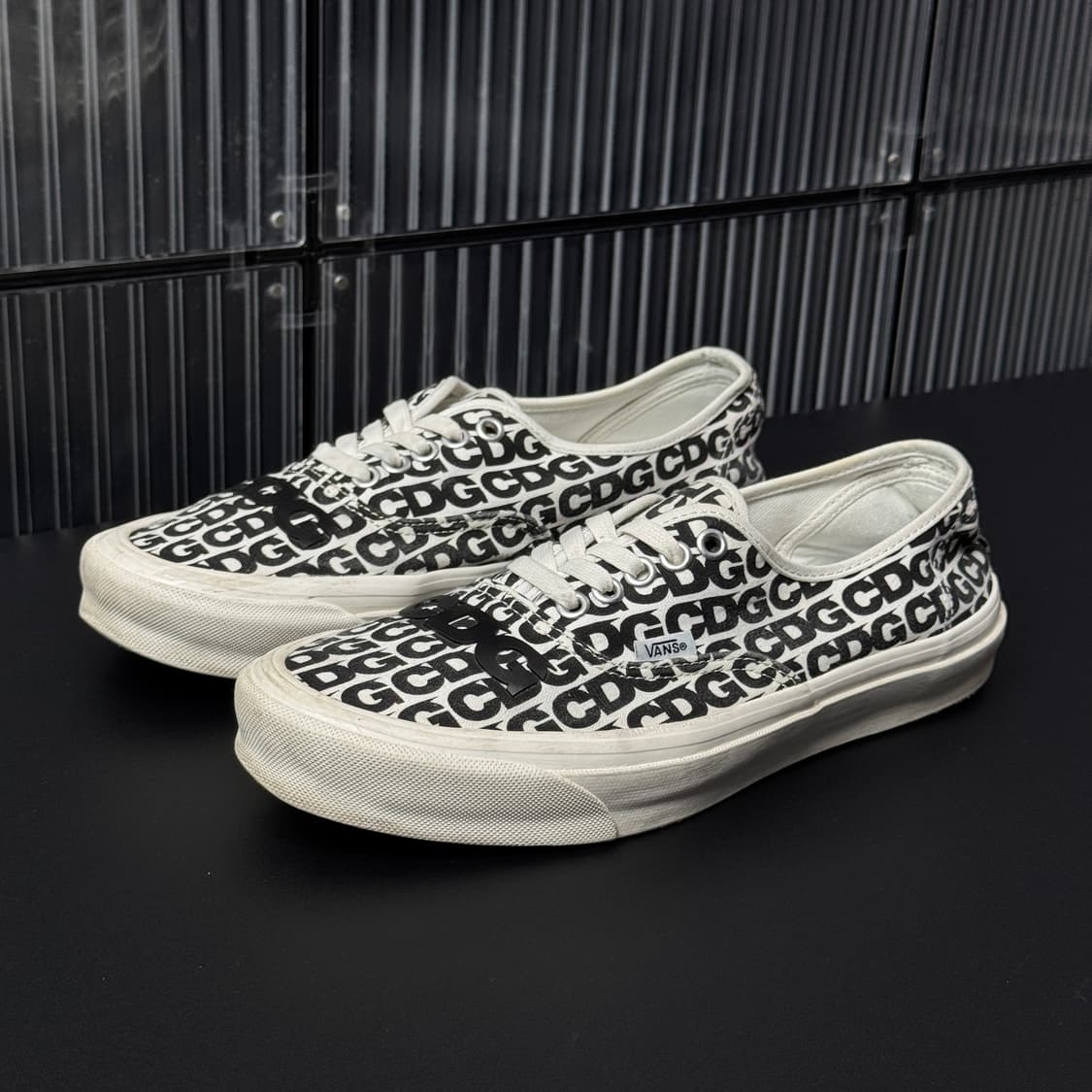 반스 볼트 X CDG 어센틱 상품이미지1