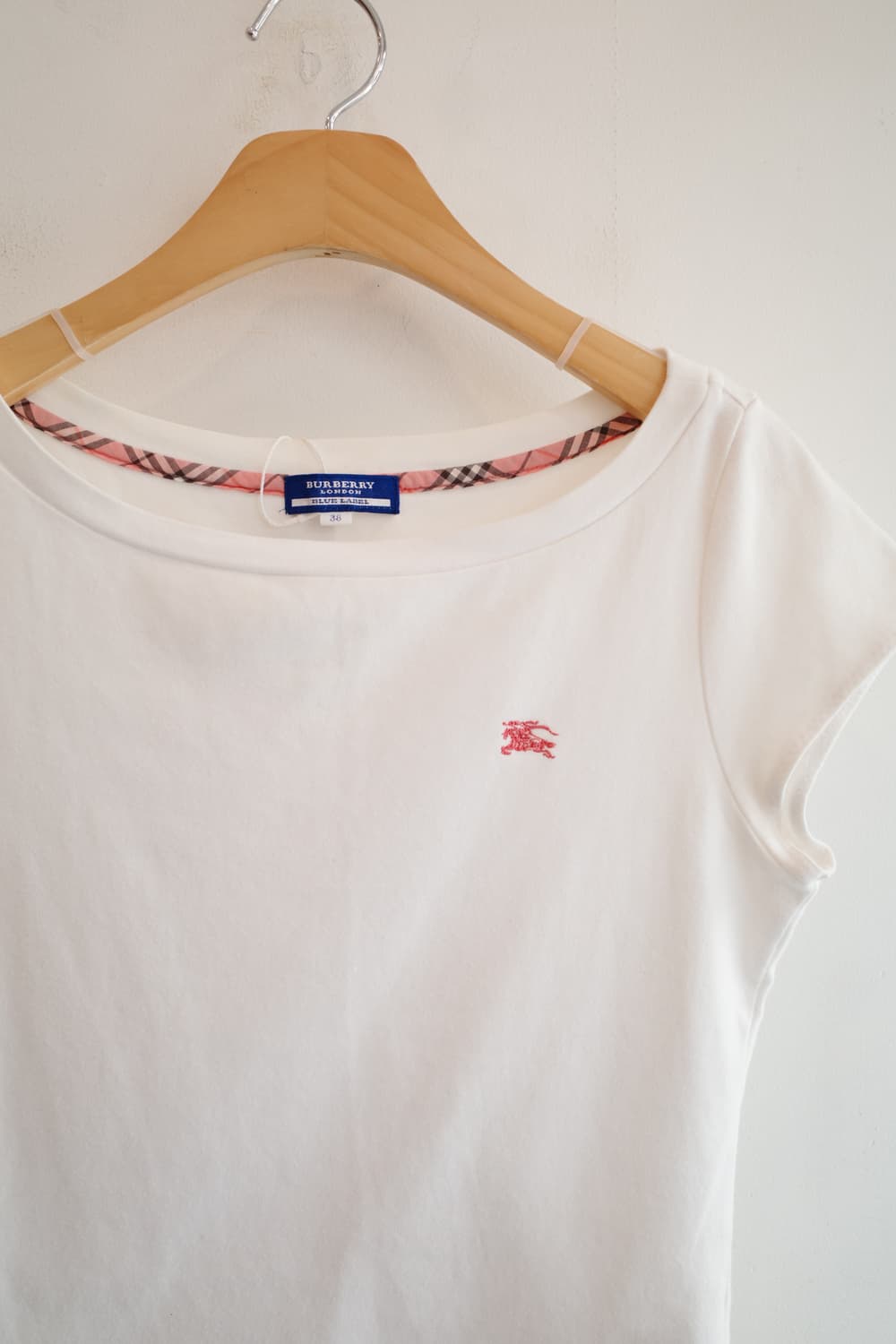 BURBERRY 버버리 블루라벨 자수 티셔츠 상품이미지3
