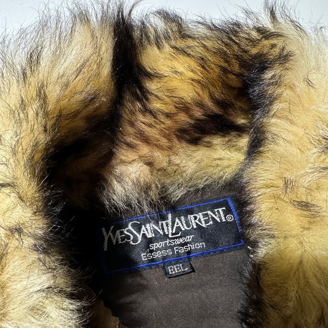 입생로랑 고트스킨 시어링 무스탕 싱글 자켓 상품이미지5