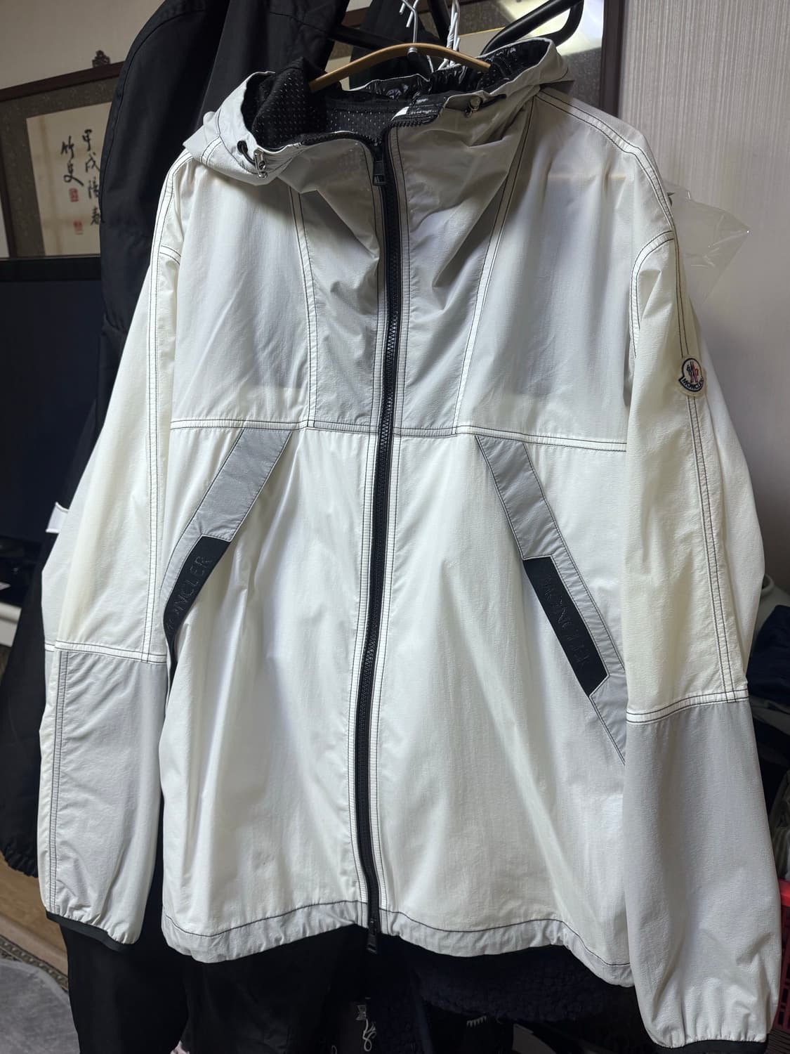 몽클레어 후드자켓 (화이트) 상품이미지1