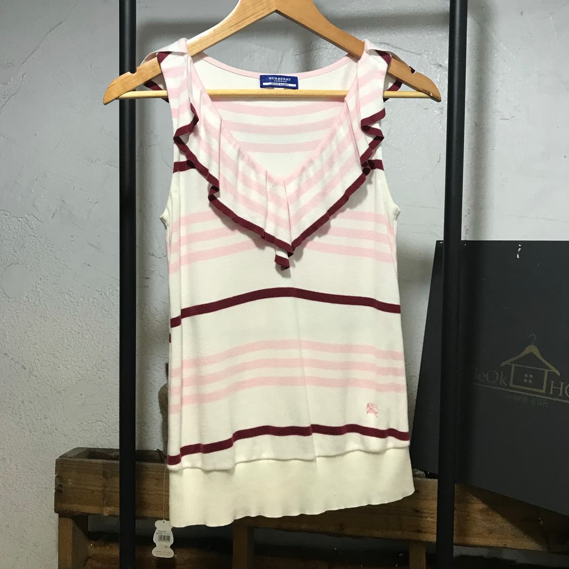 Burberry frill neck stripe sleeveless 상품이미지3