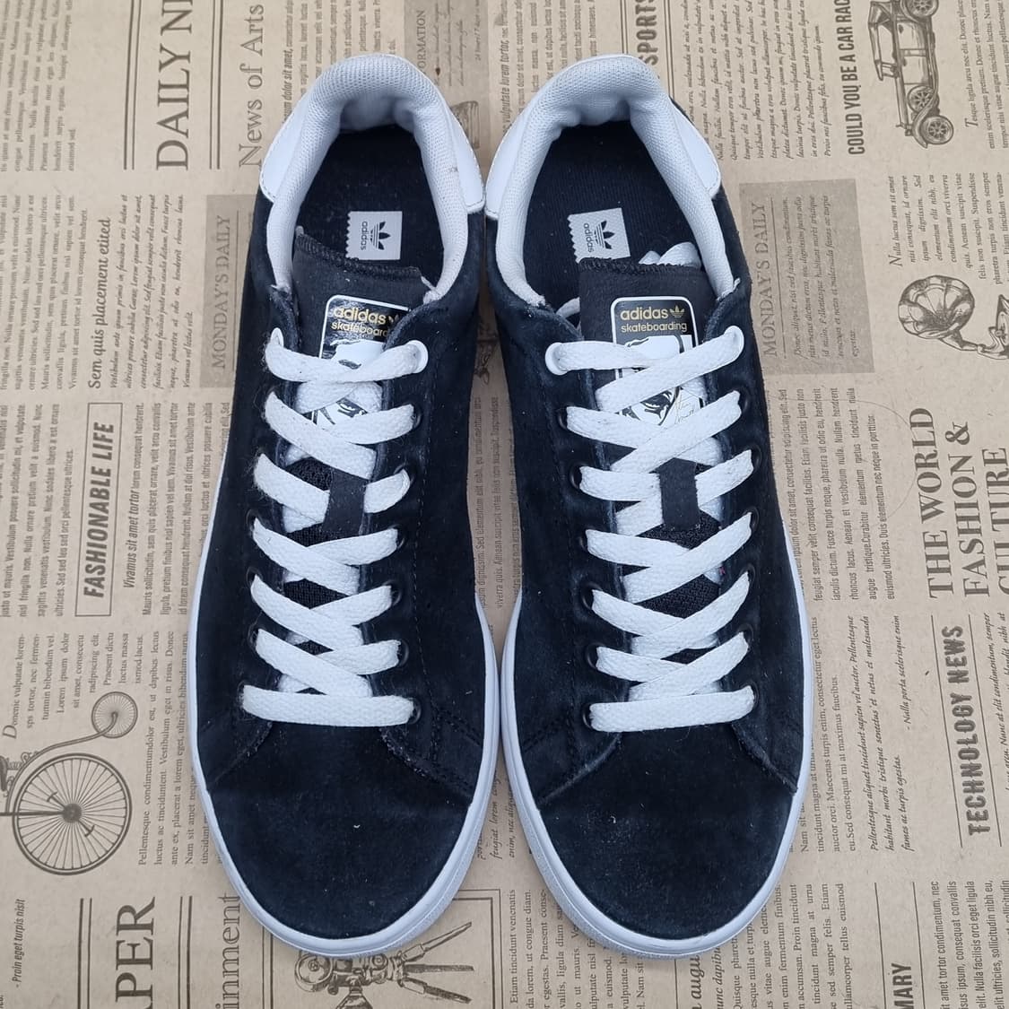 아디다스 스탠스미스 스웨이드블랙 스니커즈250 상품이미지2