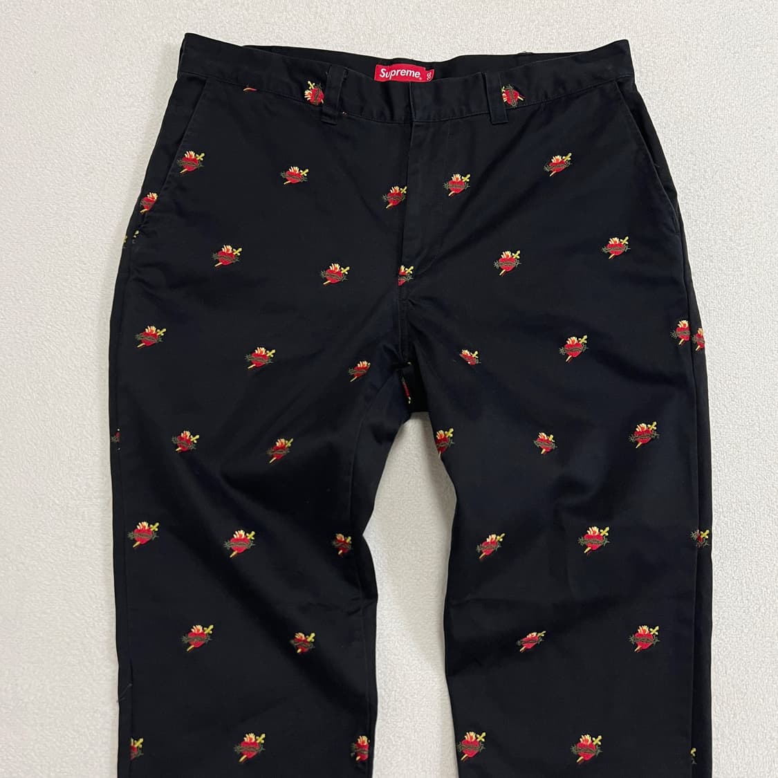 슈프림 17FW Sacred 하트 워크 팬츠 블랙 상품이미지3