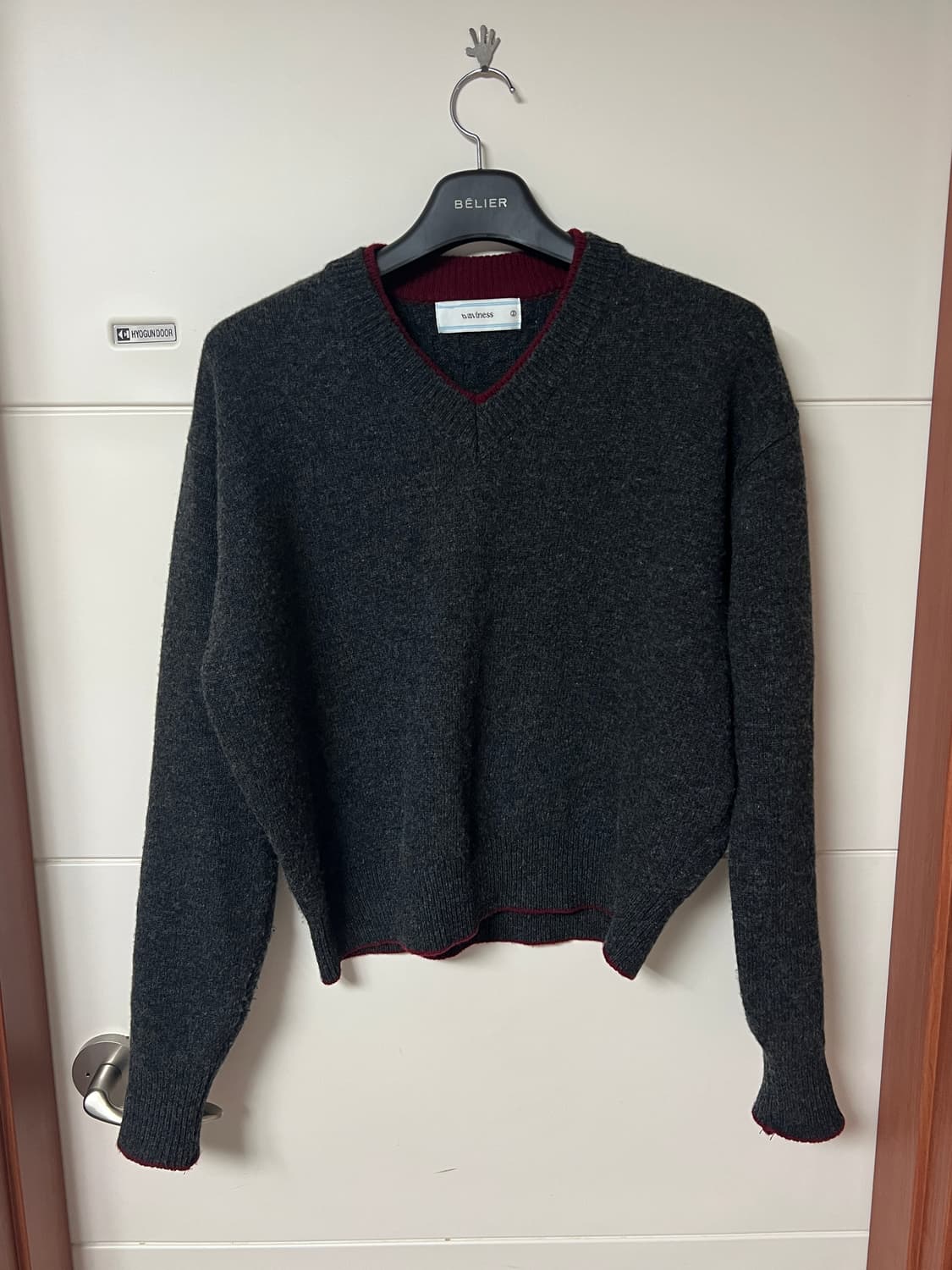 Drift Layered V-neck Knit - Charcoal Red 상품이미지2