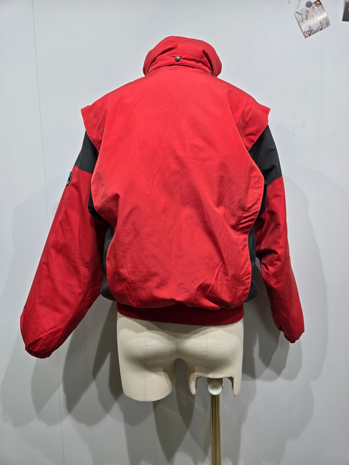 몽클레어 레드/블랙 빈티지 바람막이 점퍼 상품이미지4