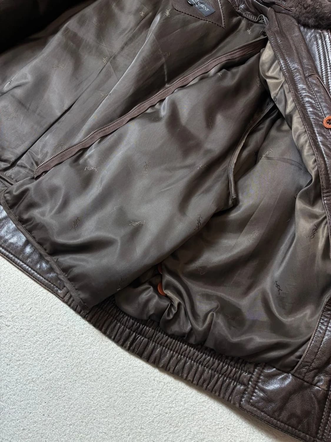 입생로랑 YSL 90's og A-2 양가죽 자켓 PN7716 상품이미지6