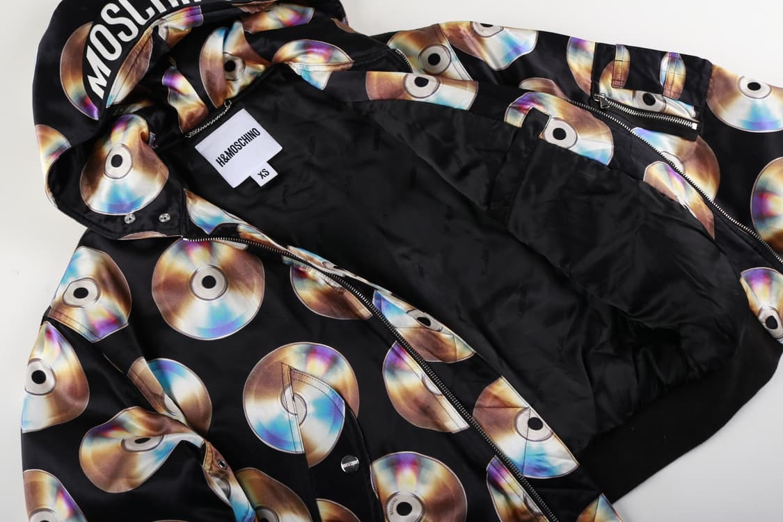 [XS] H&M x 모스키노 콜라보 CD 점퍼 상품이미지7