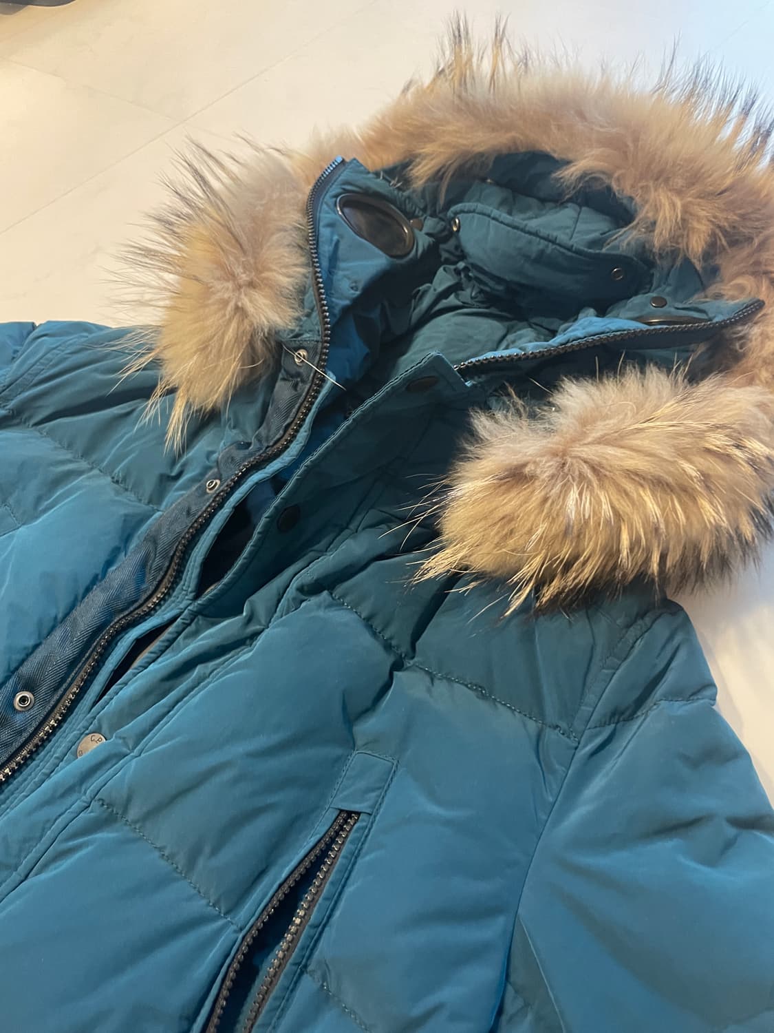 C.P. Company 블루 고글 패딩점퍼 상품이미지5