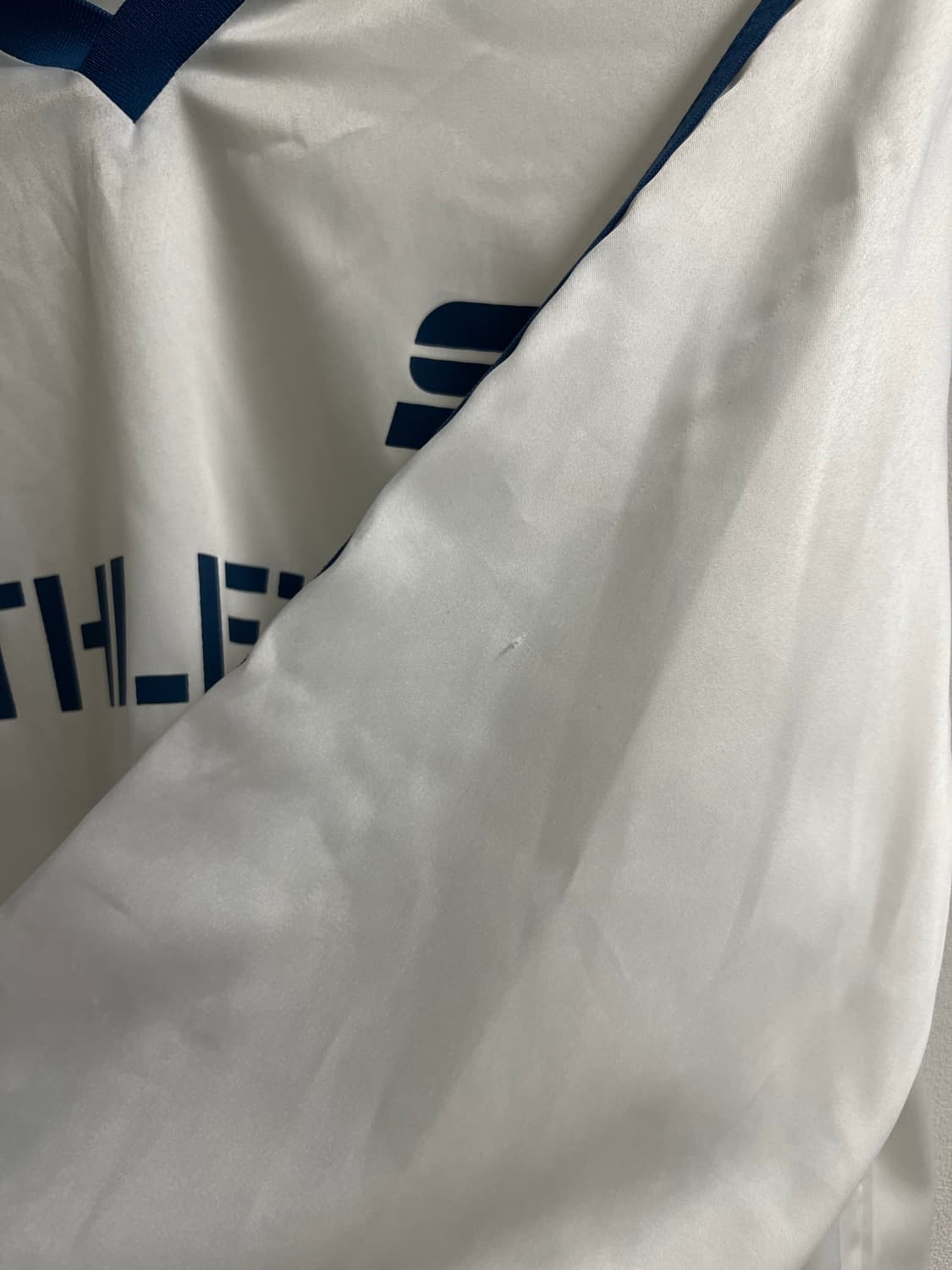 시눈 SPORTY TRACK LONG SLEEVE 상품이미지7